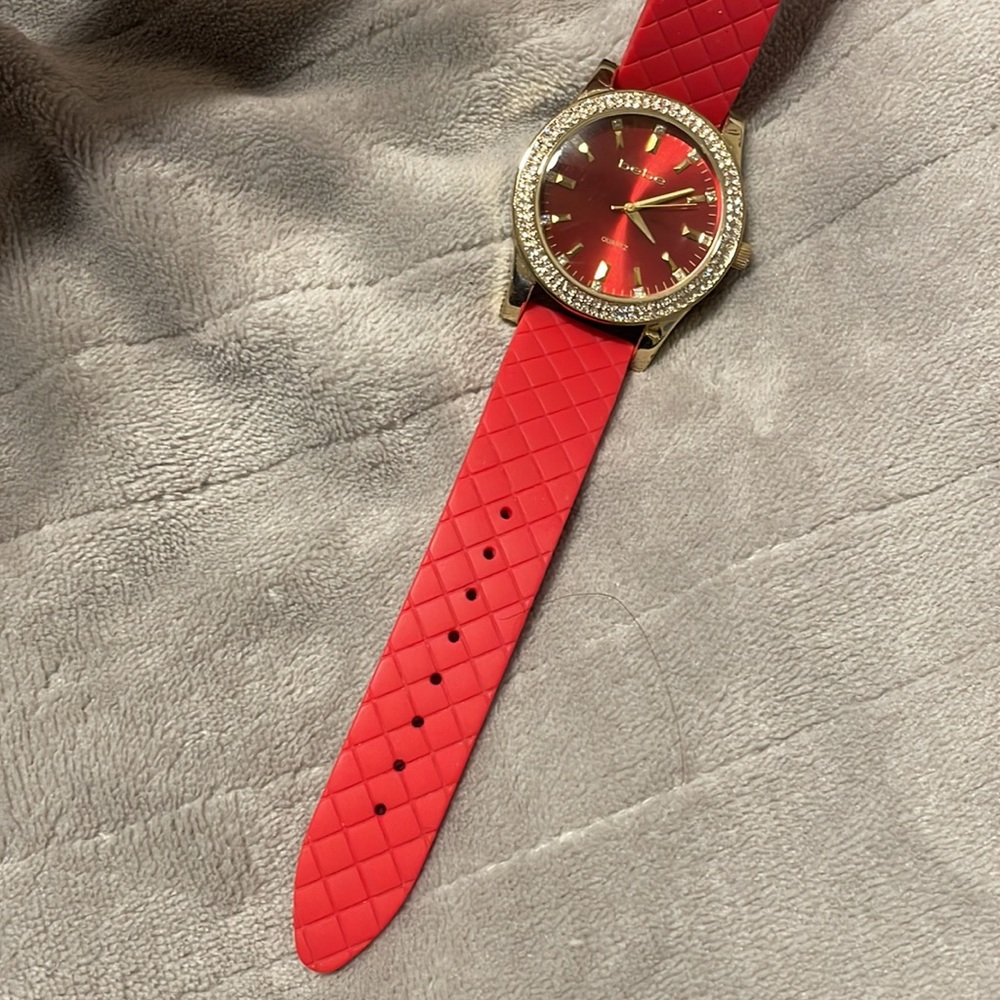 Red Bebe watch - Picture 2 of 4